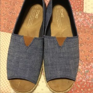 Toms SZ 7